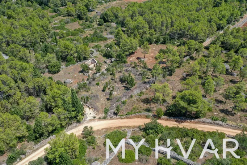 Kamena kućica u Ageru