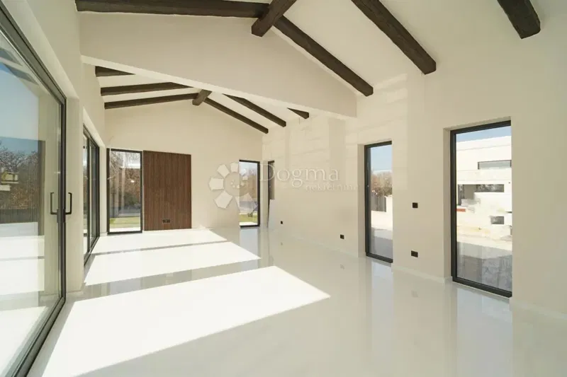 BEAUTIFUL MODERN VILA IN THE SURROUNDINGS OF POREČ – 3