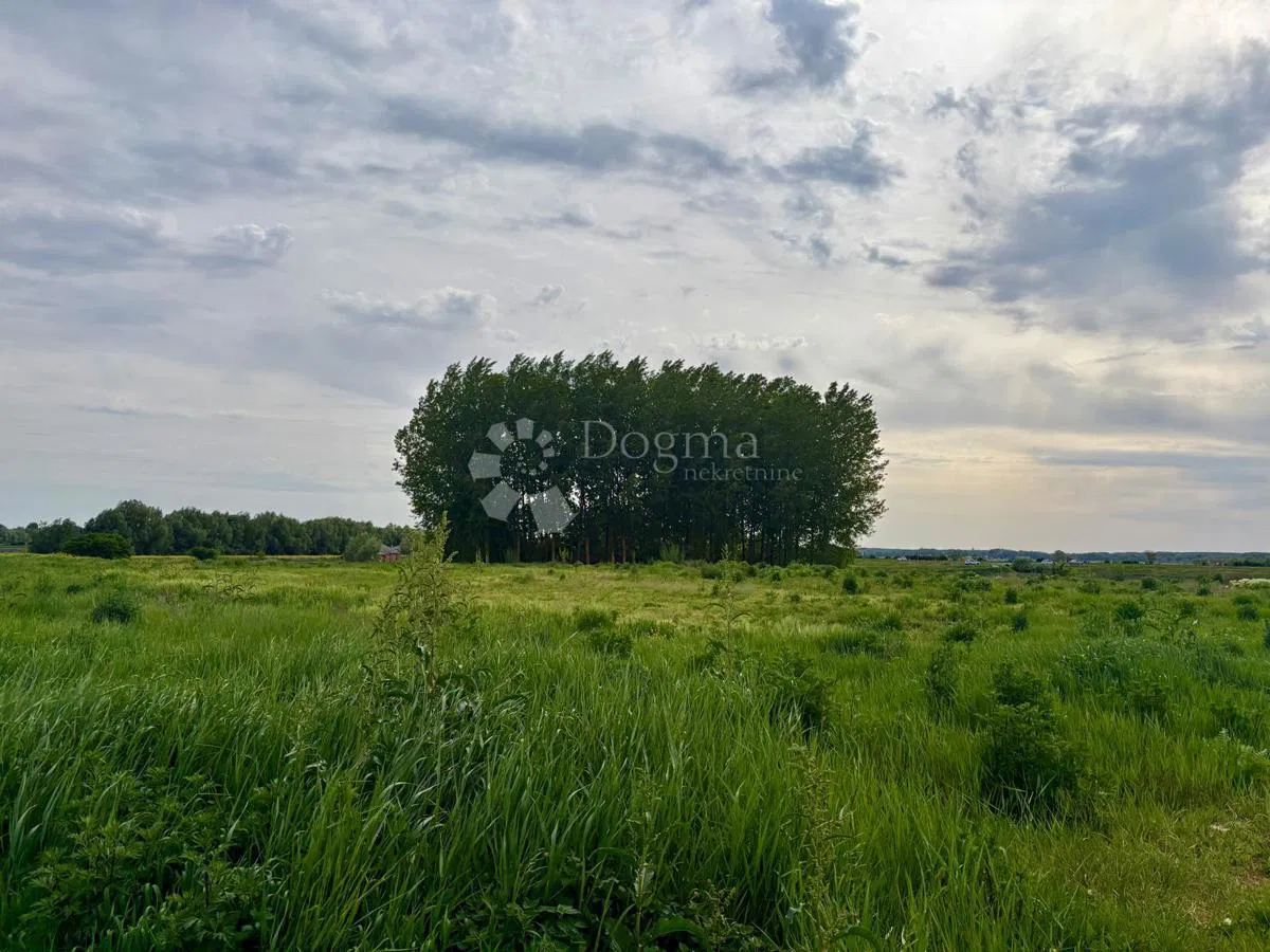 Építési telek Darda, 21.514m2