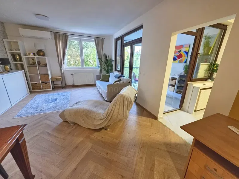 Njivice, tágas három hálószobás apartman nagyon közel a tengerhez! – 3