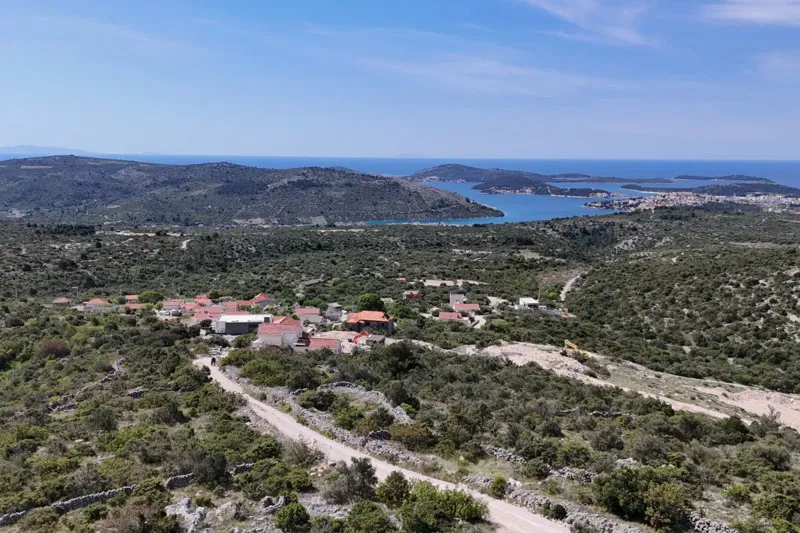 Prime Building Land with Sea View – 3