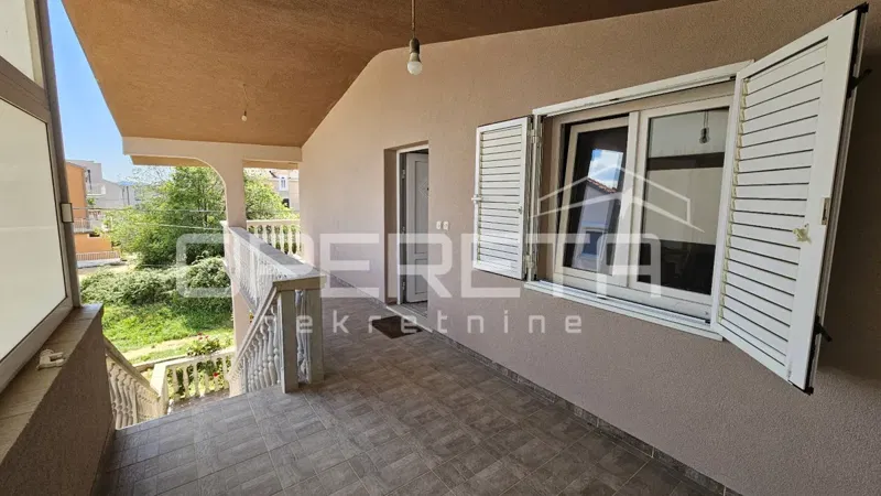 Zadar – House with 2 three-bedroom apartments (100 m²) and a basement – 2