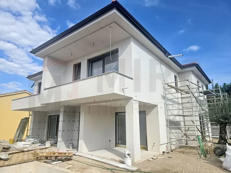 Malinska, new semi-detached house with swimming pool in a good location! – 2