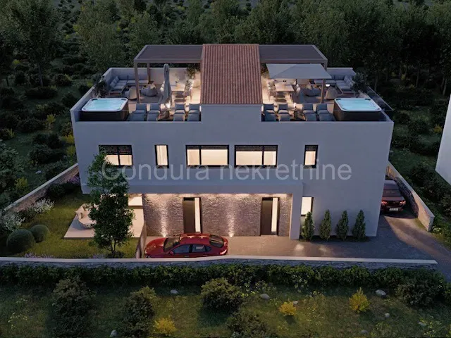 Exclusive Duplex with Rooftop Terrace – 500 m from Sandy Beach, Murter – 2