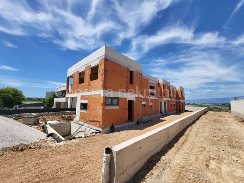Nin – Modern Terraced House a Swimming Pool – 2