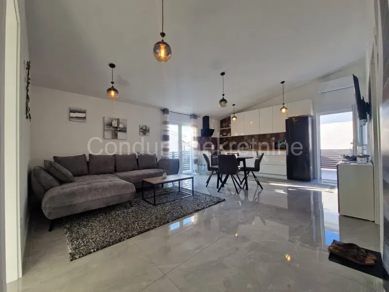 Vir – Spacious 3-Bedroom Apartment, Just 70 m from the Sea! – 2