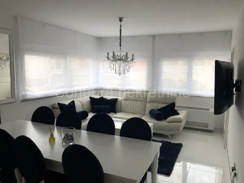 Vir - house with three apartments, 70 m frrom the sea! – 2