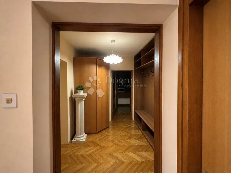 House Malešnica, Stenjevec, 320m2 – 2