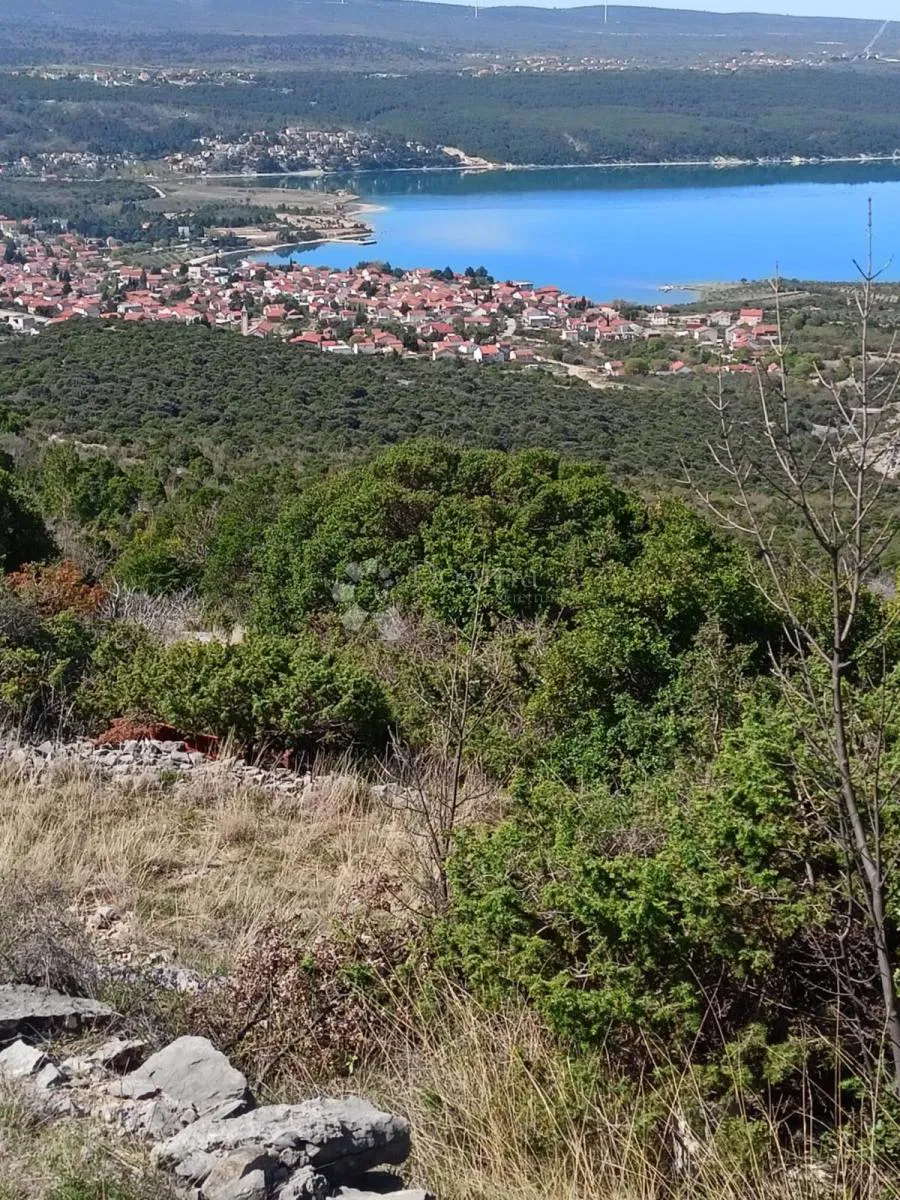 Atraktivno poljoprivredno zemljište Gornji Karin/Obrovac
