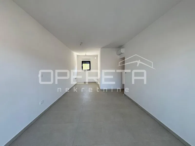 Sunny 2-Bedroom Apartment with Sea View & Rooftop Terrace (68 m²) – 2 Minutes from the Beach, Okrug Gornji – 3