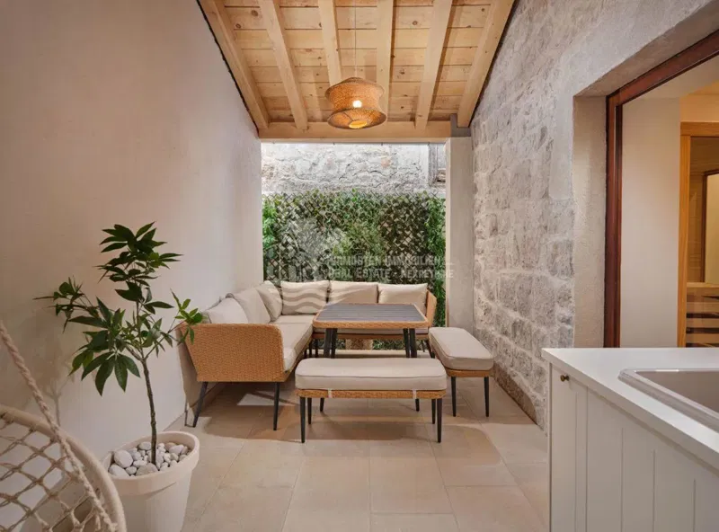 Kaštel Novi/ Luxury Waterfront Residence – 2