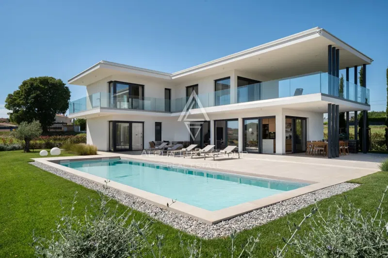 Istria, Porec: Luxury villa with pool and terrace – 2