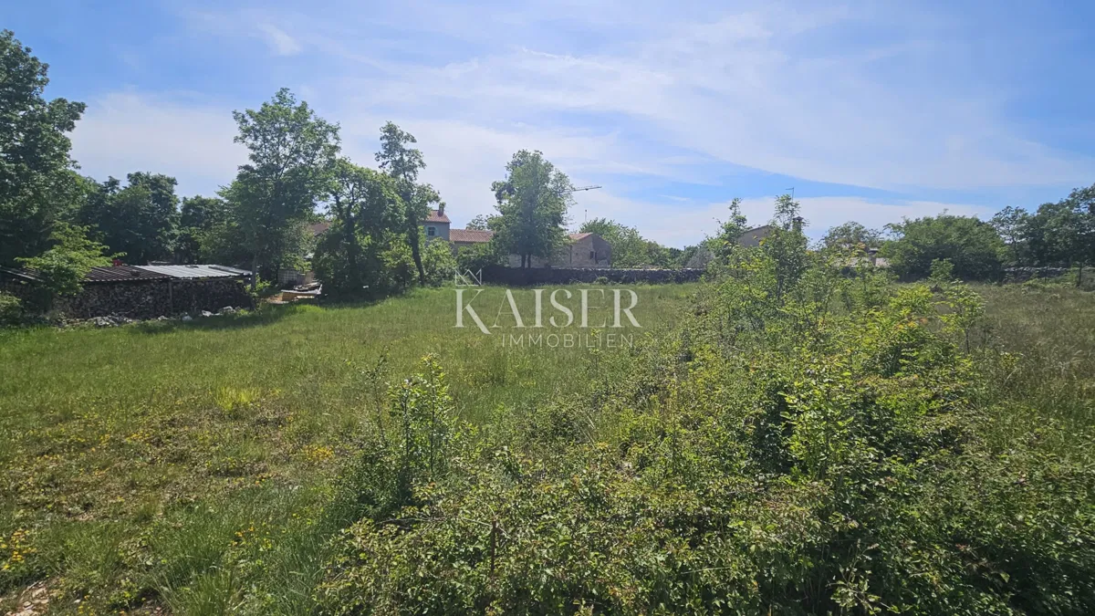 Zazidljivo zemljišče Makovci, Grožnjan, 814m2