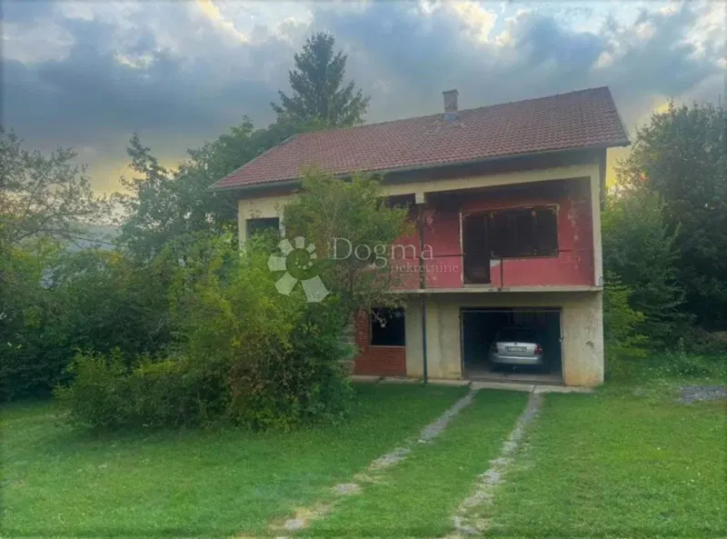 Casa Donji Lapac, 139m2 – 2