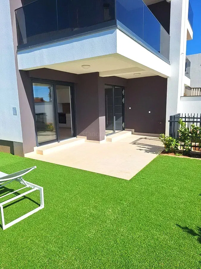 Omisalj, modern apartment with pool, garden and sea view! – 2