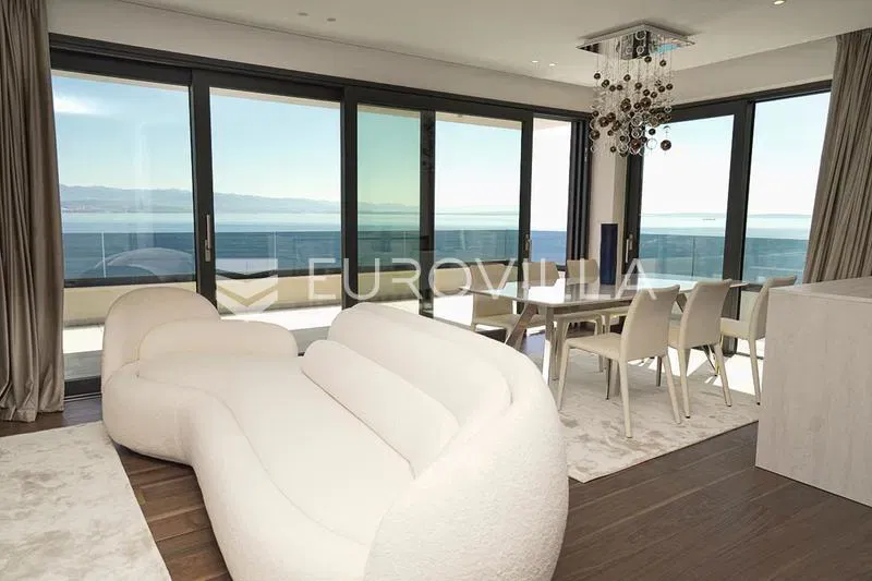 Opatija, luxurious apartment in a prime location, 140 m² – 2