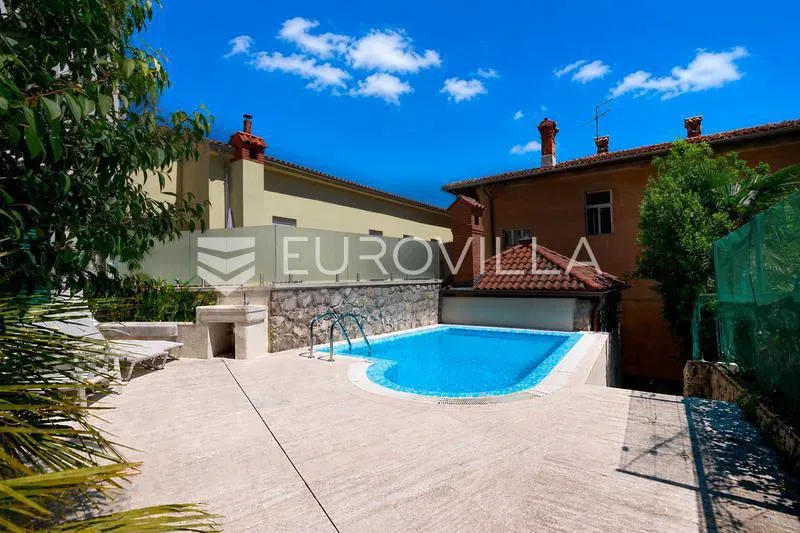 Opatija, Center, Beautiful Detached House with Pool and Tavern, 140 m from the Sea – 2