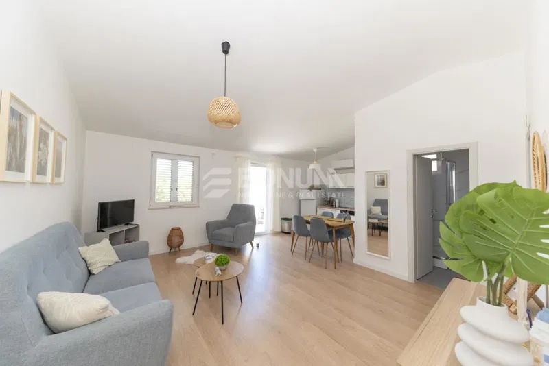 Rogoznica – Prostrani apartman s pogledom na more, 50 m od plaže – 3