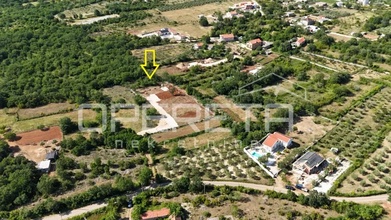 Poličnik – building land 697 m² with excellent potential – 2