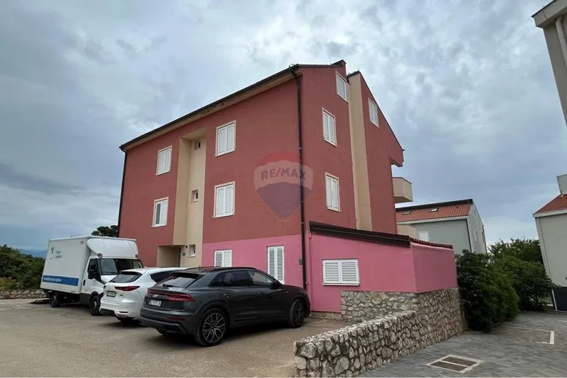 Stanovanje Novalja, 130m2 – 2