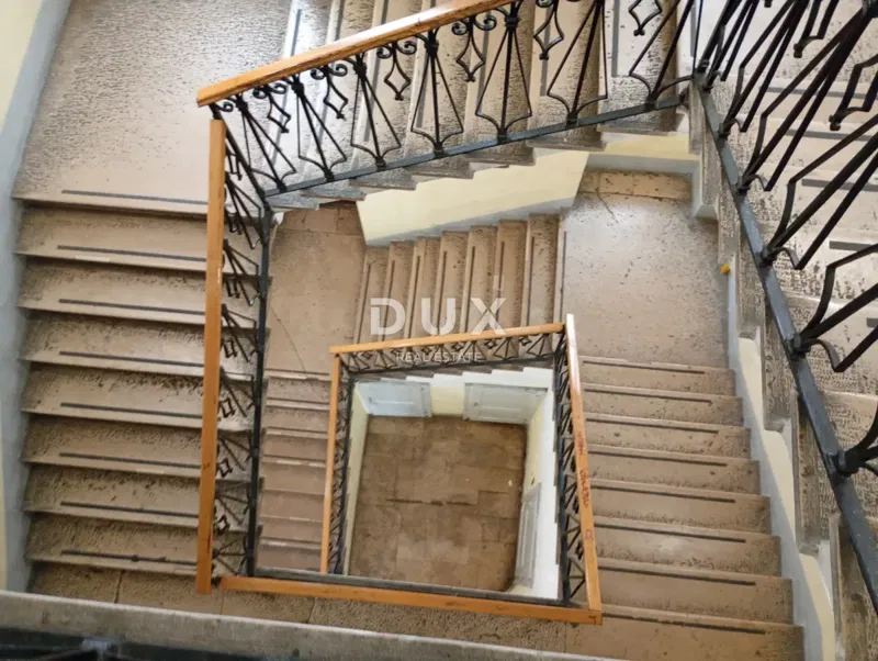 RIJEKA, OLD TOWN - Apartment with project 6 rooms 159 m2 – 3