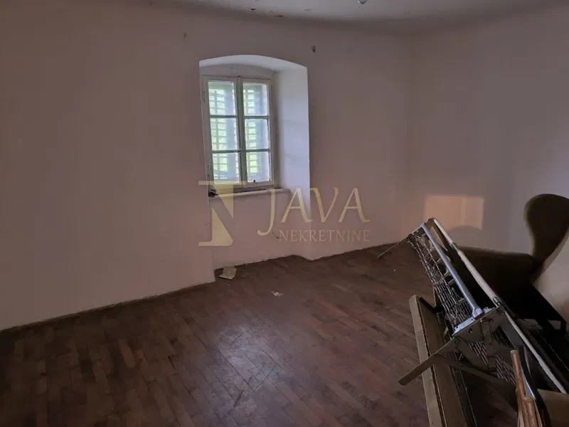 RIJEKA HOUSE IN A ROW WITH TWO APARTMENTS FOR ADAPTATION – 3