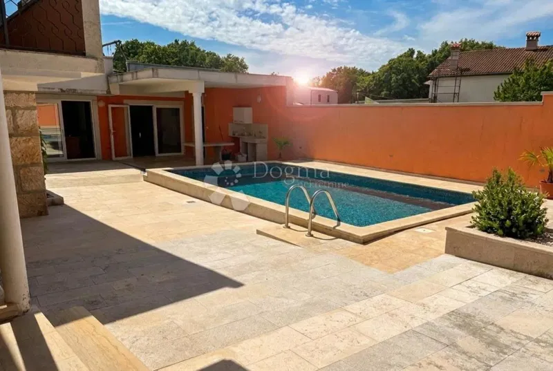 House Tinjan, 536m2 – 2
