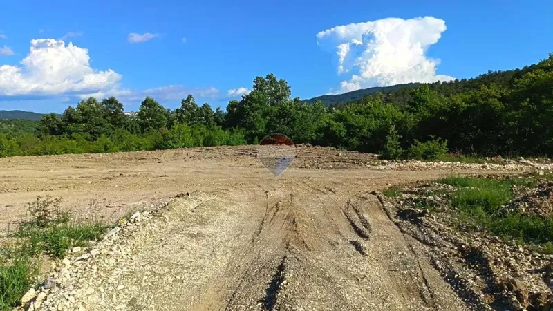 Non-structural plot Buzet, 18.144m2 – 3