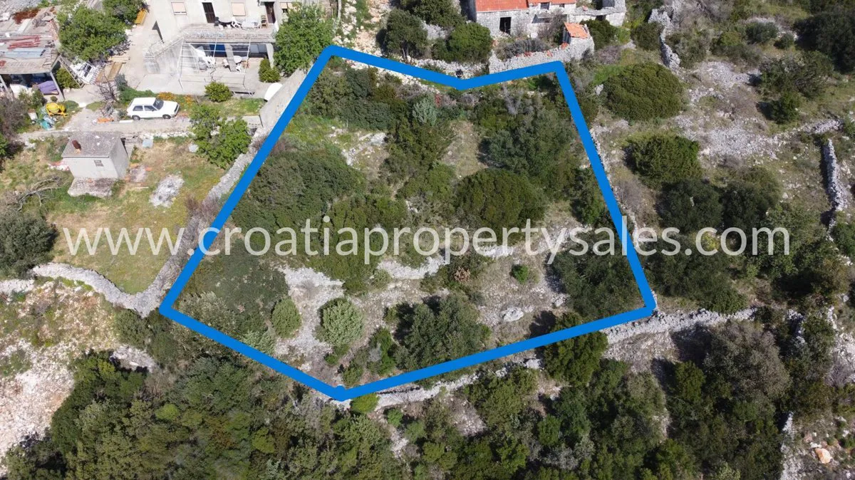 Trogir/Čiovo, građevinsko zemljište, prodaja, 135.000 €