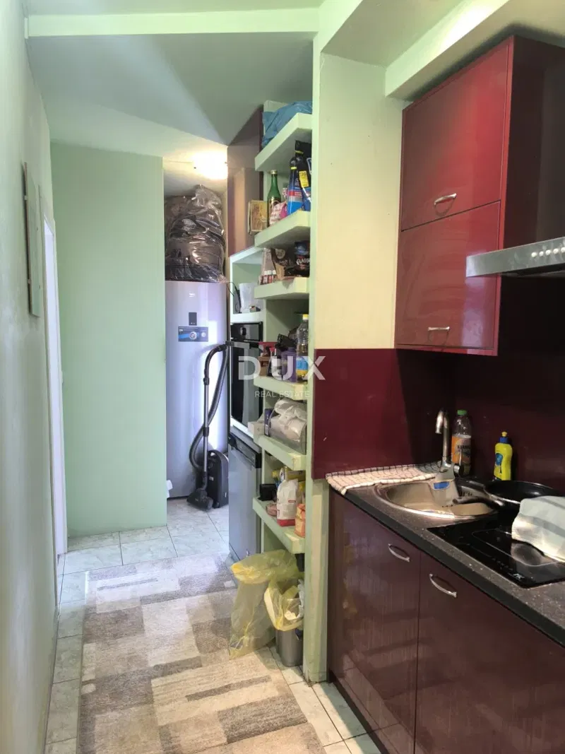 ISTRIA, PULA - 2BR+LR apartment on Veruda 62 m2 - VIEW OF THE CITY, ARENA AND THE SEA!! – 3