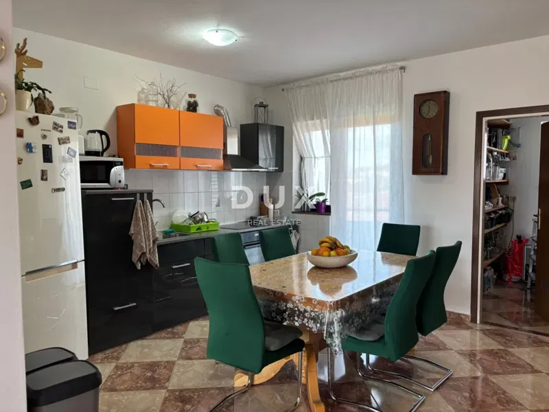 ISTRIA, POLA - Casa con spazioso appartamento, garage e ampio spazio commerciale! – 3