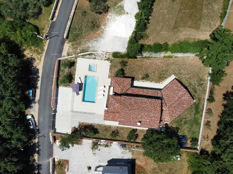 Sale - Luxury Villa with Pool and Jacuzzi on a Spacious Property, Marčana! – 2