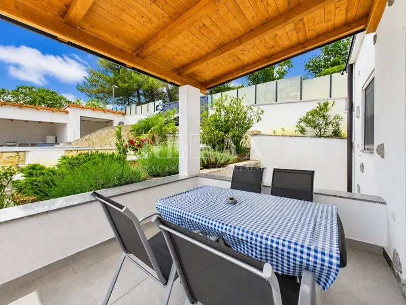 Rijeka, Kantrida - casa con piscina vicino al mare – 2