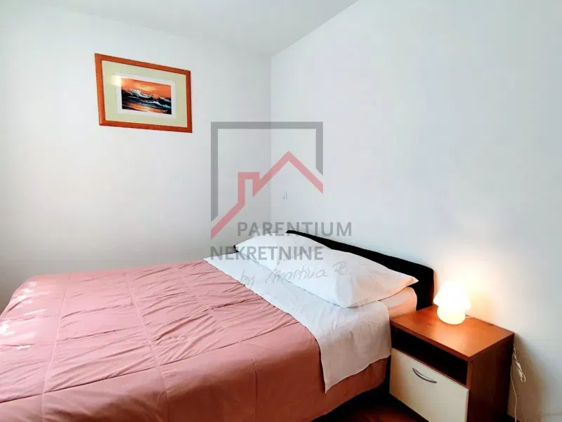 Istria, apartment Novigrad – two apartments on the 1st floor, terrace with fireplace, swimming pool and parking – 3