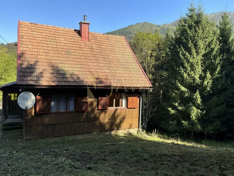 Kuća za ljubitelje potpunog mira, NP Risnjak SAMO KOD NAS