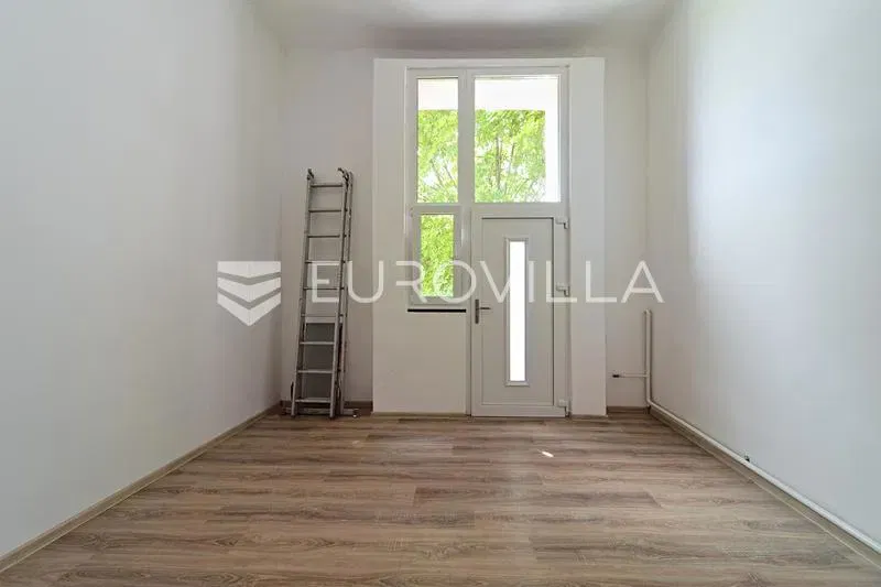 Osijek, Gornji grad - Newly Renovated Two-Level Apartment 80 m² – 3