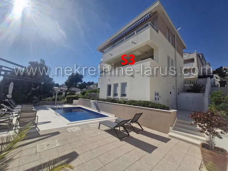 S3 apartman, 30 méterre a tengertől és a strandtól, Okrug Gornji – 2
