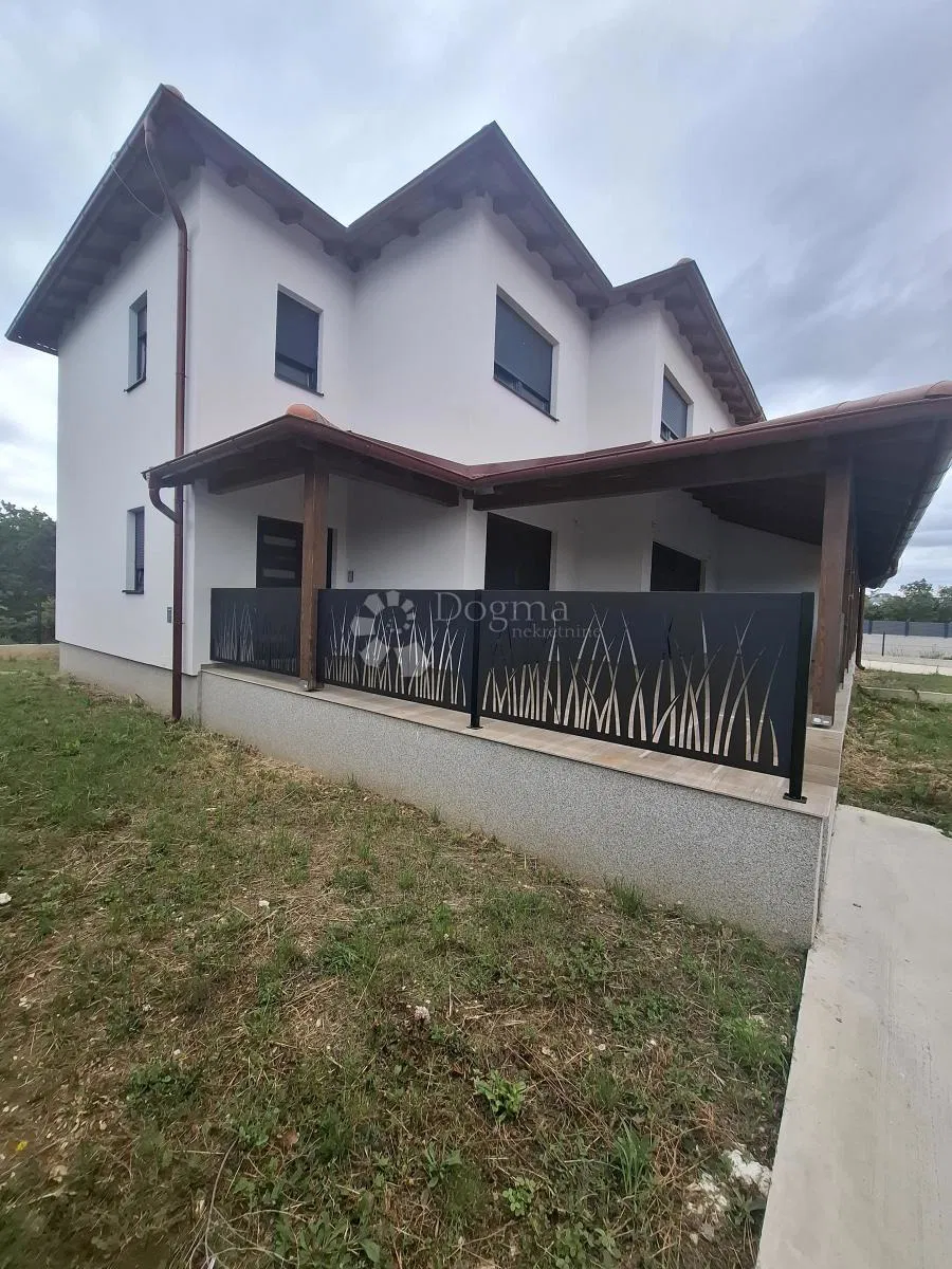 Dom Murvica, Poličnik, 257m2