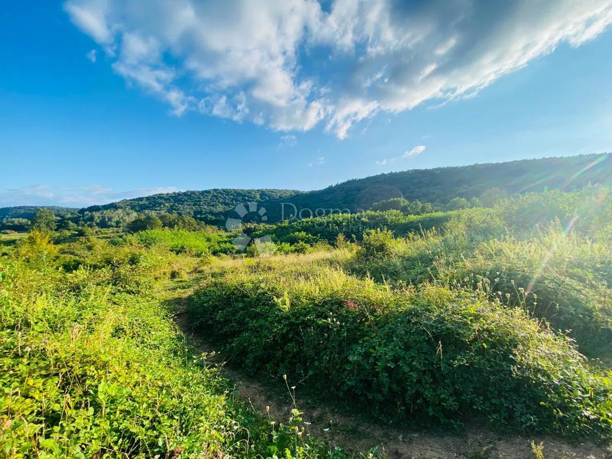 Építési telek Slunj, 28.500m2