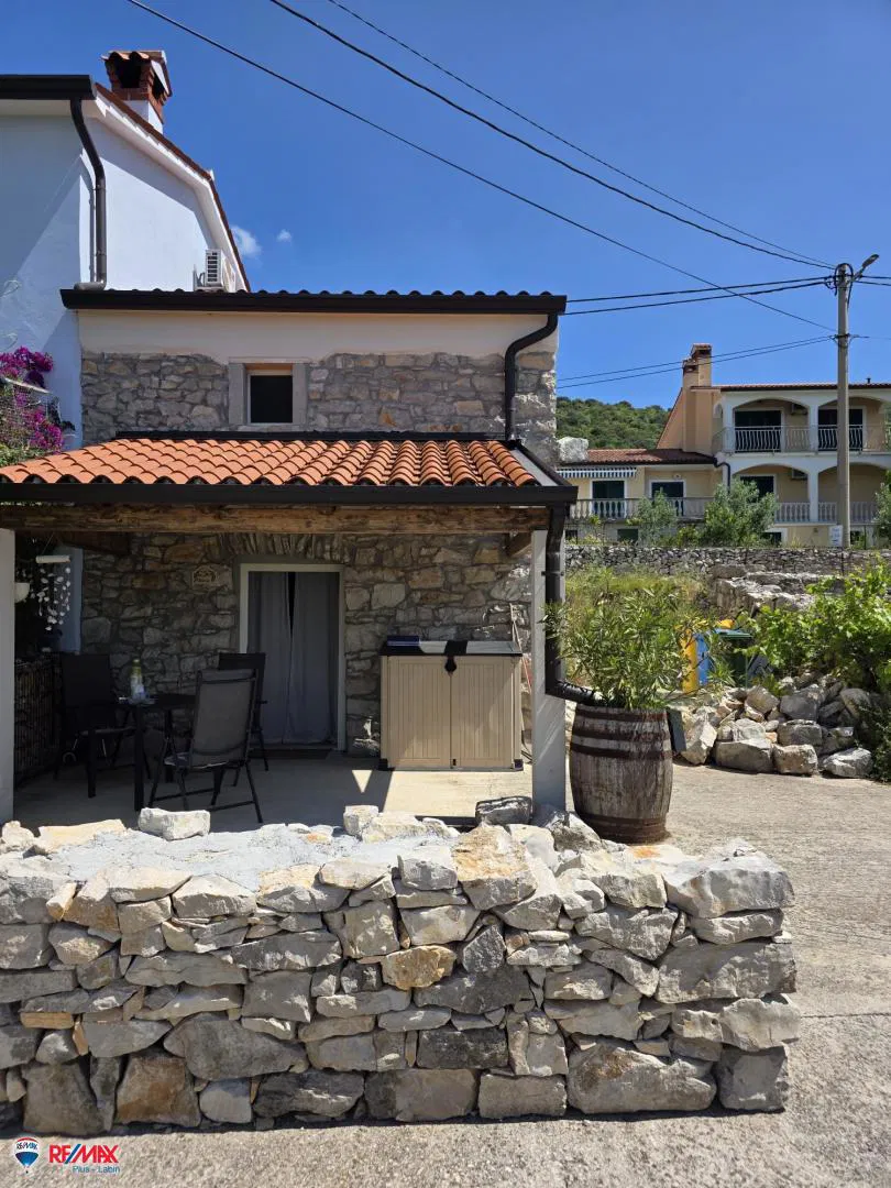 ISTRA, KOROMAČNO, KUĆICA S POGLEDOM NA MORE