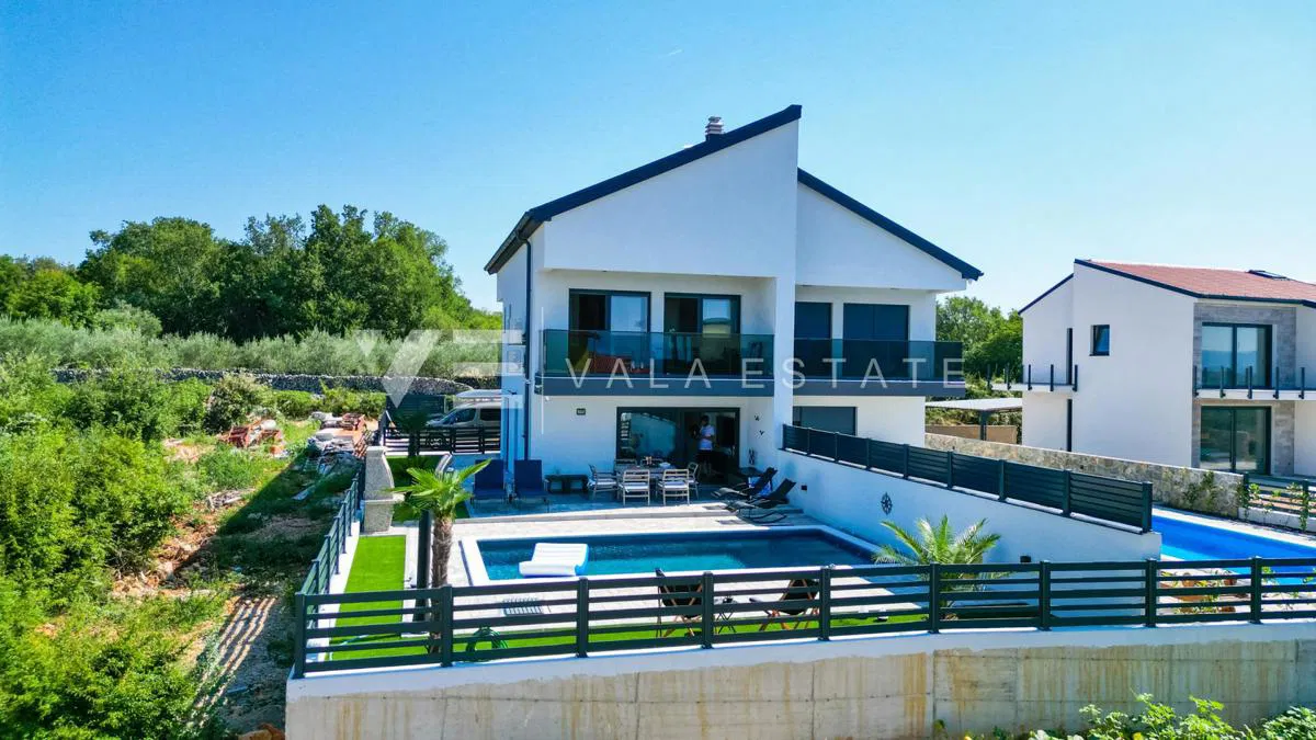 CASA BIFAMILIARE MODERNA CON PISCINA E VISTA MARE