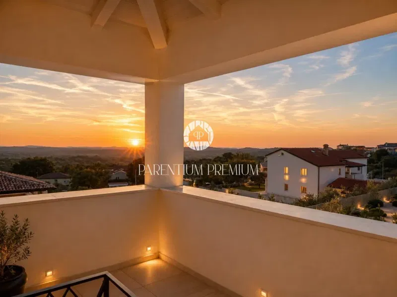 LUXURY VILLA WITH POOL AND SEA VIEW – 3