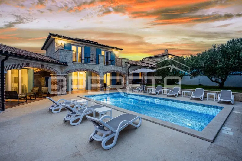 Istria, Medulin, two beautiful stone villas with a pool near the beach – 3