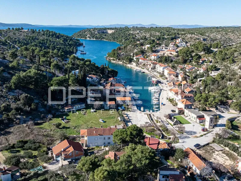 Brač, Bobovišća sul mare – casa in seconda fila dal mare e uliveto – 3