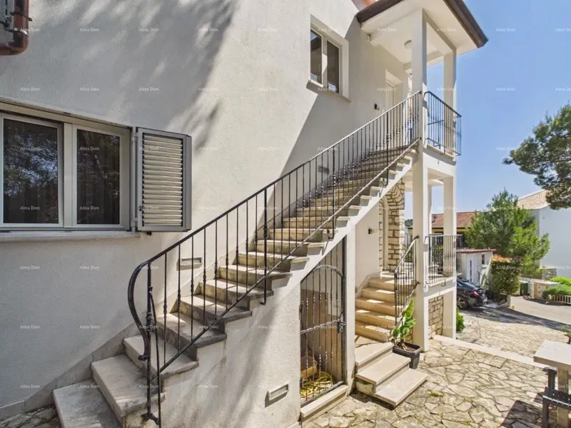 Quiet location 50m from the sea! – 2