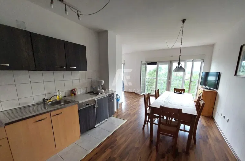 Uvala Soline, atraktivan apartman sa pogledom na more! ID 663