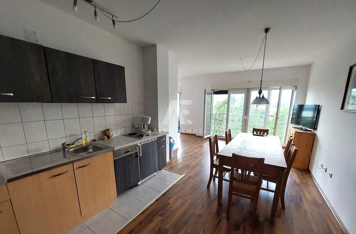Uvala Soline, atraktivan apartman sa pogledom na more! ID 663