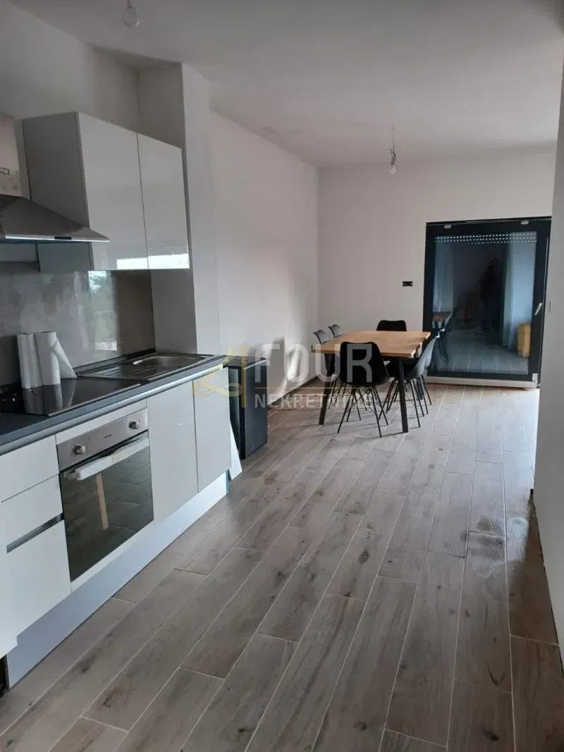 Flat Novi Vinodolski, 51,70m2 – 2