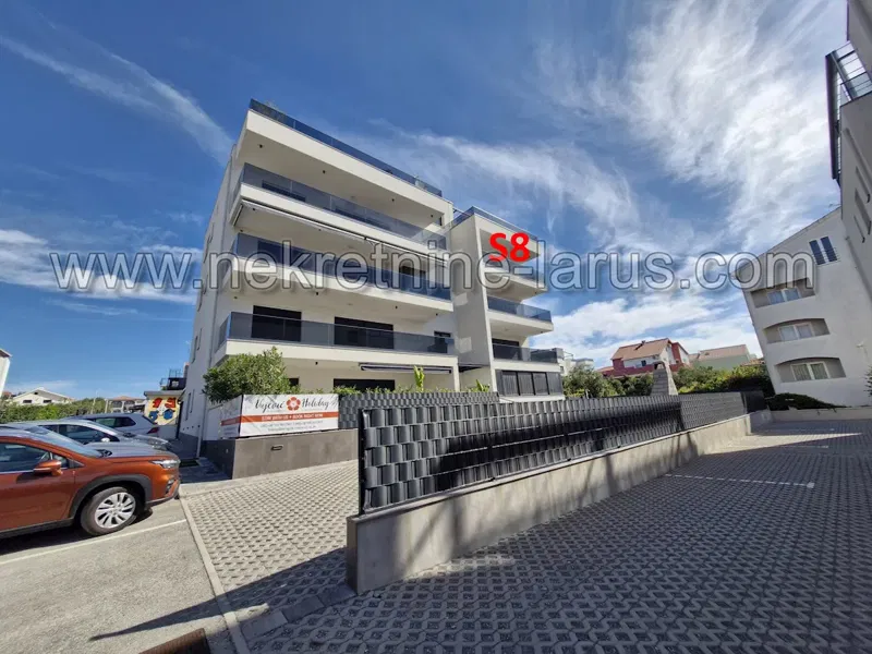 Penthouse S8 with roof terrace, third floor, elevator, swimming pool – 2