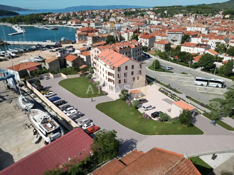 CRES | NOWA BUDOWA 50 METRÓW OD MORZA – 2